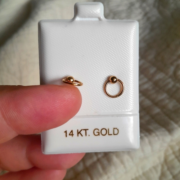 SOLD! 14k Yellow Gold Stud Earrings (Articulated!) - Picture 2 of 3